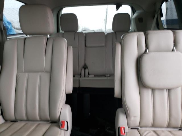 Photo 10 from auction – 2011 CHRYSLER TOWN & COU with VIN 2A4RR8DG8BR634985