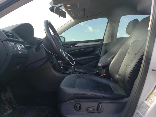 Photo 7 from auction – 2015 VOLKSWAGEN PASSAT S with VIN 1VWAT7A34FC084034