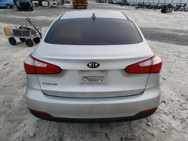 Photo 6 from auction – 2016 KIA FORTE LX with VIN KNAFK4A62G5591456