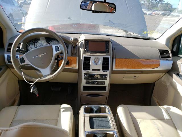 Photo 8 from auction – 2009 CHRYSLER TOWN & COU with VIN 2A8HR64X09R613475