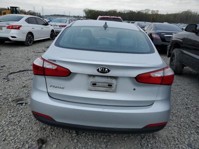 Photo 6 from auction – 2015 KIA FORTE LX with VIN KNAFK4A62F5357784