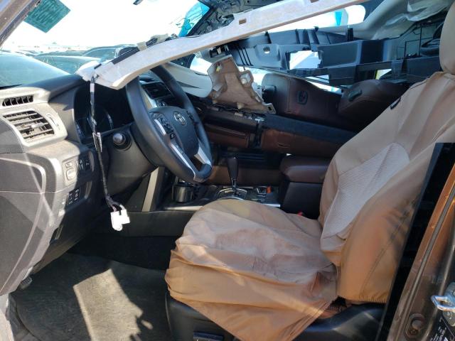 Photo 7 from auction – 2019 TOYOTA 4RUNNER with VIN JTEBU5JR3K5653513
