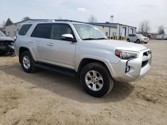 Photo 4 from auction – 2015 TOYOTA 4RUNNER SR with VIN JTEBU5JR2F5230976