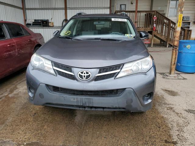 Photo 5 from auction – 2015 TOYOTA RAV4 LE with VIN JTMBFREV4FJ038009