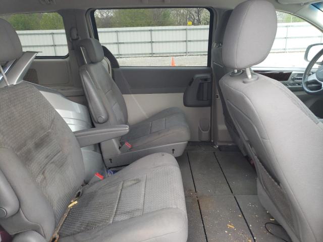 Photo 11 from auction – 2010 CHRYSLER TOWN & COU with VIN 2A4RR5D17AR103365