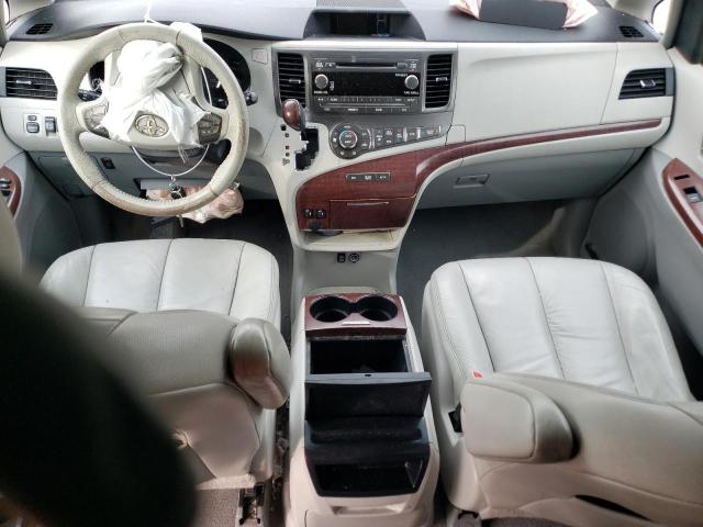 Photo 8 from auction – 2011 TOYOTA SIENNA XLE with VIN 5TDYK3DC3BS006006