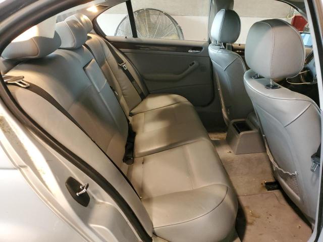 Photo 10 from auction – 2005 BMW 325 I with VIN WBAET37485NJ89849