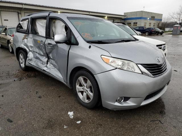 Photo 4 from auction – 2013 TOYOTA SIENNA LE with VIN 5TDKK3DC9DS401882