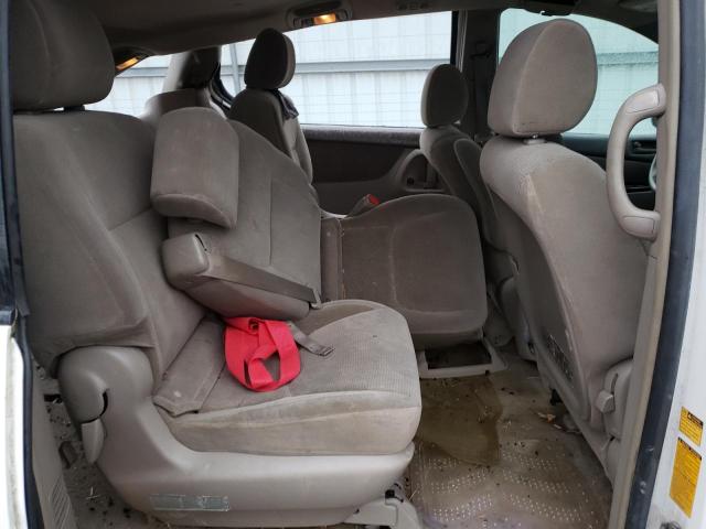 Photo 11 from auction – 2005 TOYOTA SIENNA CE with VIN 5TDZA23C95S298414