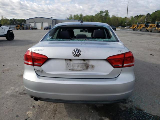 Photo 6 from auction – 2015 VOLKSWAGEN PASSAT S with VIN 1VWAS7A3XFC014332
