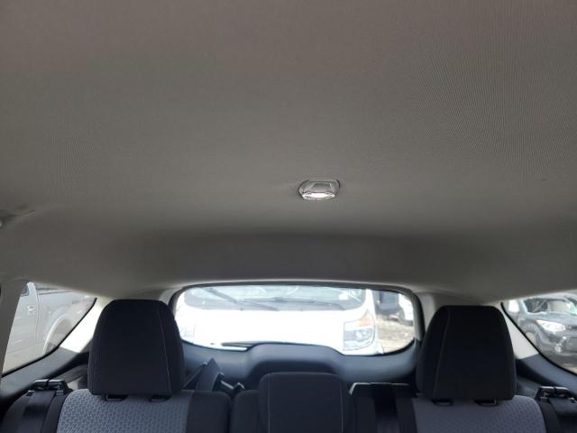 Photo 10 from auction – 2017 FORD ESCAPE SE with VIN 1FMCU0GD0HUD18291