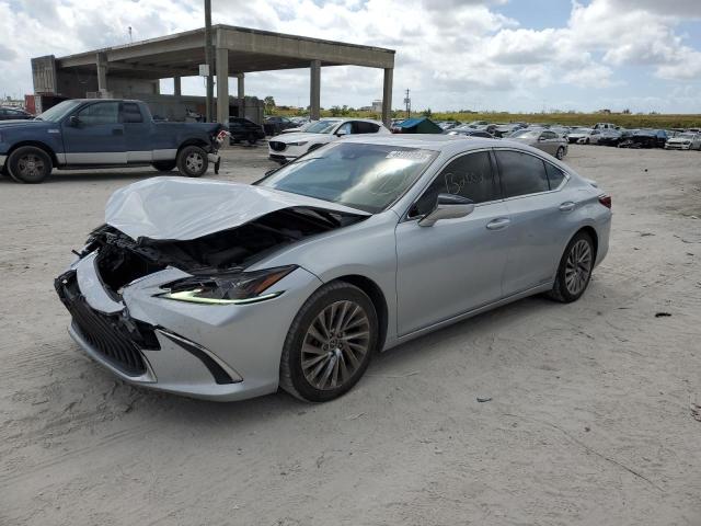 LEXUS ES 300H 2019 with VIN JTHB21B17K2028768 - Photo from auction