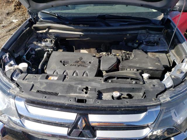 Photo 11 from auction – 2016 MITSUBISHI OUTLANDER with VIN JA4AZ3A3XGZ041773