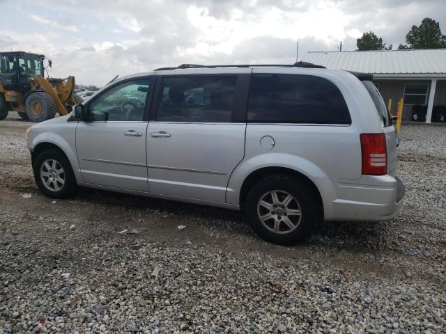 Photo 2 from auction – 2010 CHRYSLER TOWN & COU with VIN 2A4RR5D17AR103365