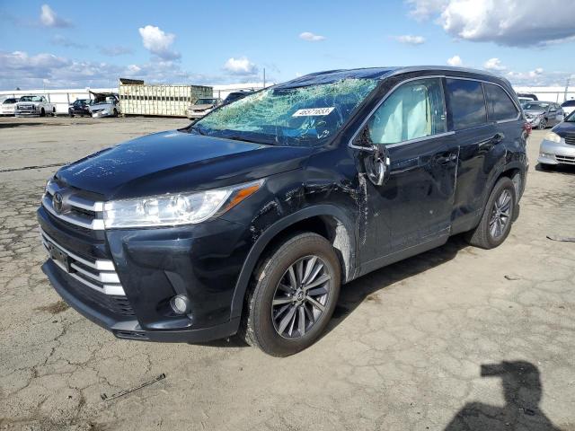 TOYOTA HIGHLANDER 2019 with VIN 5TDKZRFH1KS319570 - Photo from auction