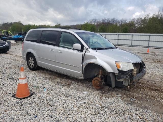 Photo 4 from auction – 2010 CHRYSLER TOWN & COU with VIN 2A4RR5D17AR103365