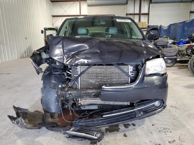 Photo 5 from auction – 2014 CHRYSLER TOWN & COU with VIN 2C4RC1BG9ER363487