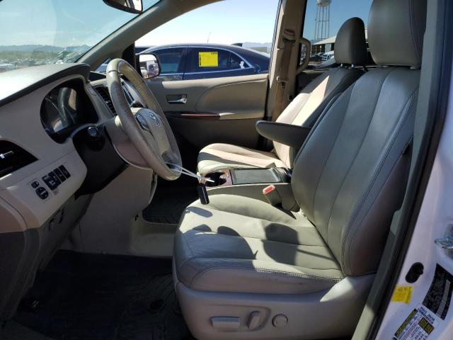 Photo 7 from auction – 2013 TOYOTA SIENNA XLE with VIN 5TDYK3DC8DS313660