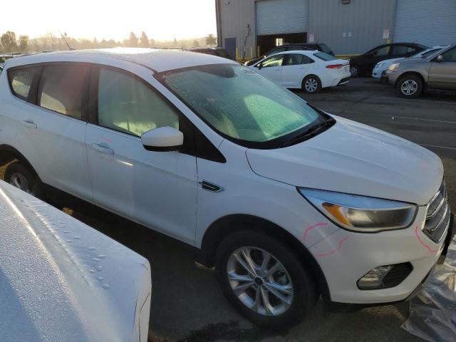 Photo 4 from auction – 2017 FORD ESCAPE SE with VIN 1FMCU9G93HUB89950