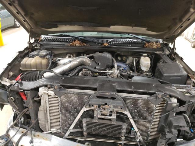Photo 11 from auction – 2003 CHEVROLET SILVERADO with VIN 1GCHK23103F133257