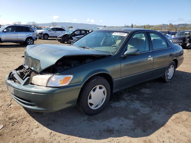 Photo 1 from auction – 2000 TOYOTA CAMRY with VIN 4T1BG22K5YU662574