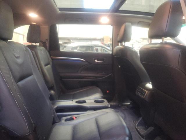 Photo 11 from auction – 2015 TOYOTA HIGHLANDER with VIN 5TDDKRFH2FS133457