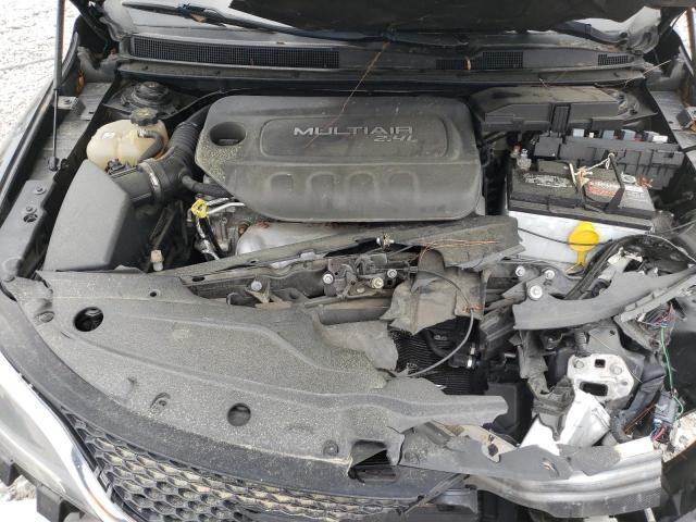 Photo 11 from auction – 2015 CHRYSLER 200 LIMITE with VIN 1C3CCCAB9FN601137