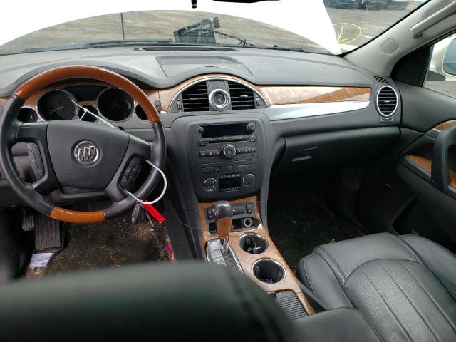 Photo 8 from auction – 2018 TOYOTA RAV4 LE with VIN JTMBFREV9JJ256312
