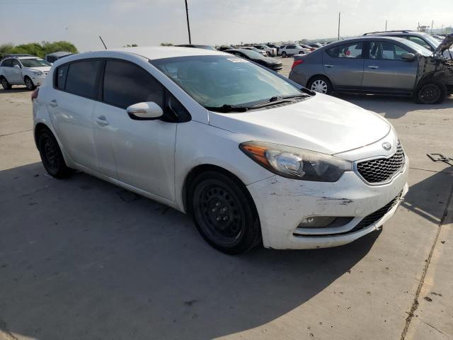 Photo 4 from auction – 2016 KIA FORTE LX with VIN KNAFK5A87G5604807