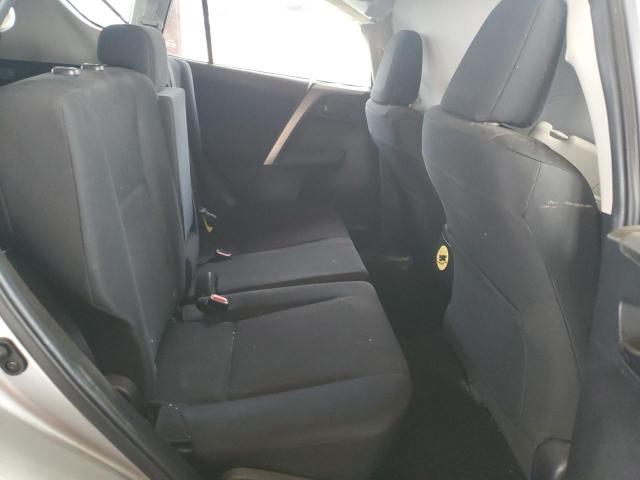 Photo 11 from auction – 2018 TOYOTA RAV4 LE with VIN JTMZFREV2JD111092