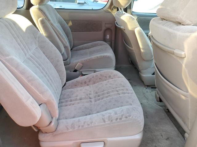 Photo 11 from auction – 2001 TOYOTA SIENNA LE with VIN 4T3ZF13C31U374892