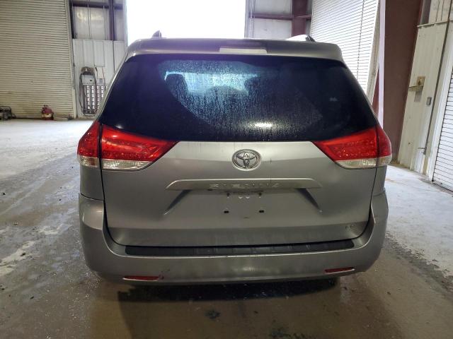 Photo 6 from auction – 2013 TOYOTA SIENNA LE with VIN 5TDKK3DC4DS279948