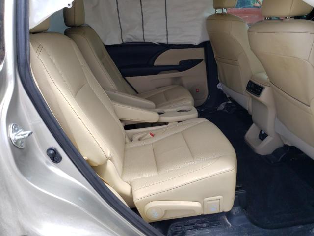 Photo 11 from auction – 2016 TOYOTA HIGHLANDER with VIN 5TDDKRFH1GS300473