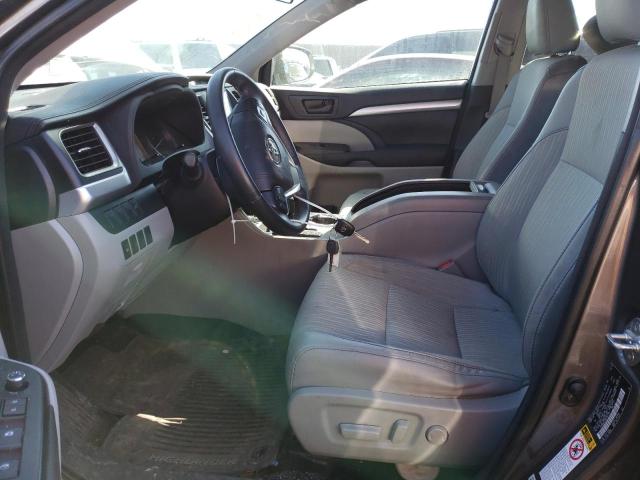 Photo 7 from auction – 2016 TOYOTA HIGHLANDER with VIN 5TDBKRFH5GS303755
