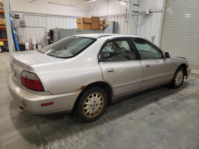 Photo 3 from auction – 1997 HONDA ACCORD EX with VIN 1HGCD5656VA204645