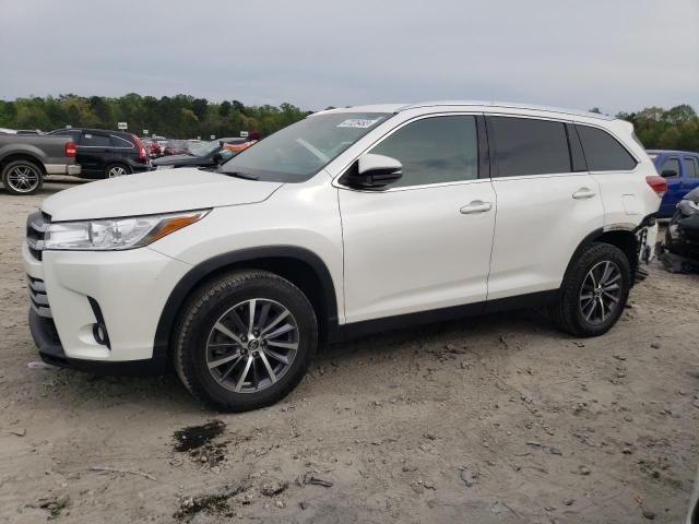 TOYOTA HIGHLANDER 2019 with VIN 5TDKZRFH9KS564245 - Photo from auction