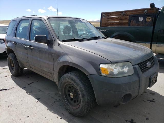 Photo 4 from auction – 2005 FORD ESCAPE XLS with VIN 1FMYU92ZX5KB28082