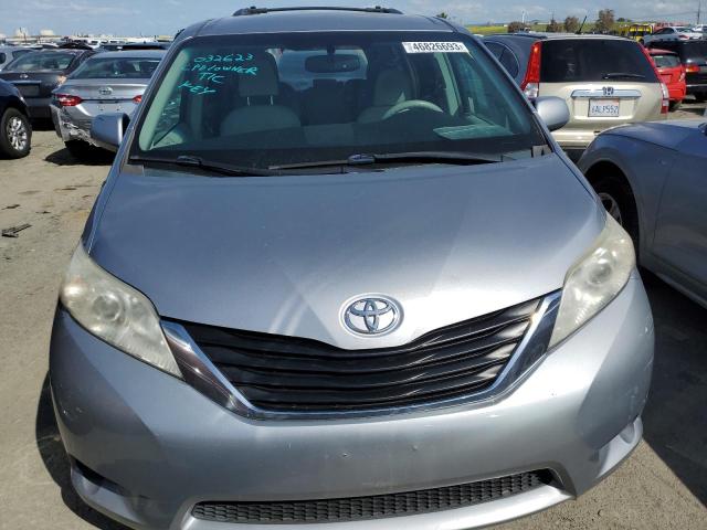 Photo 5 from auction – 2012 TOYOTA SIENNA LE with VIN 5TDKK3DC3CS207895