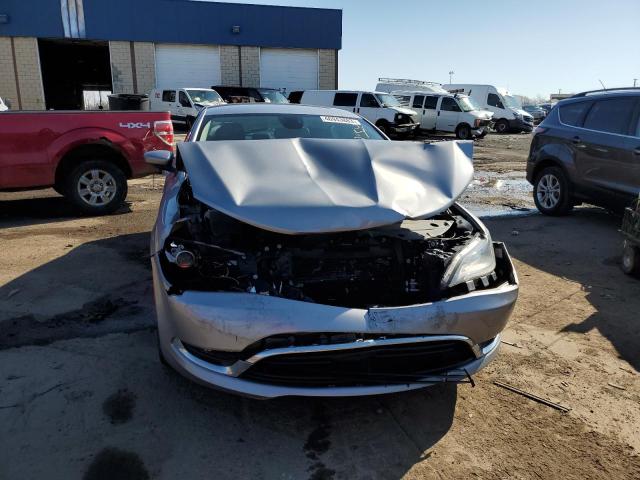 Photo 5 from auction – 2015 CHRYSLER 200 LIMITE with VIN 1C3CCCAB0FN542012
