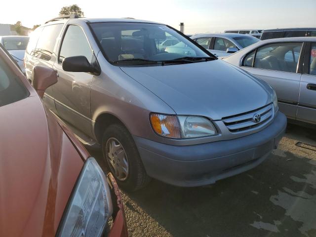 Photo 4 from auction – 2001 TOYOTA SIENNA LE with VIN 4T3ZF13C31U374892