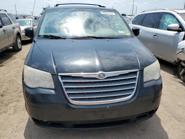 Photo 5 from auction – 2010 CHRYSLER TOWN & COU with VIN 2A4RR5D14AR150823