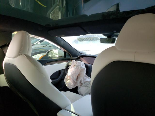 Photo 8 from auction – 2022 TESLA MODEL S with VIN 5YJSA1E52NF491552