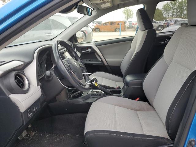 Photo 7 from auction – 2017 TOYOTA RAV4 XLE with VIN JTMWFREV5HJ700605