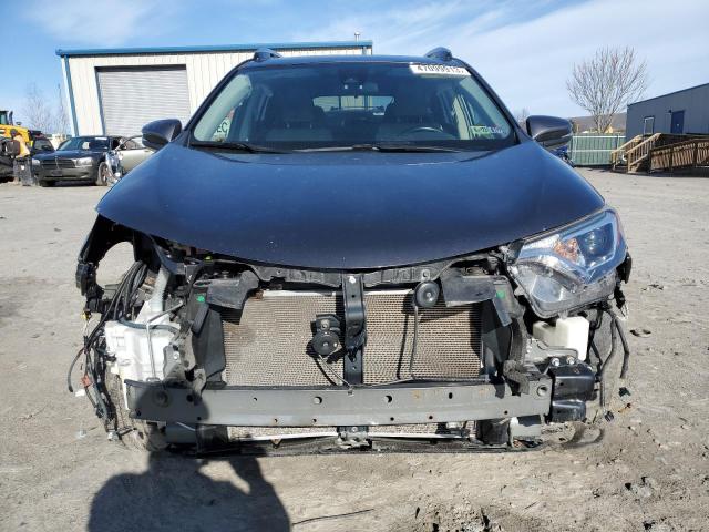 Photo 5 from auction – 2017 TOYOTA RAV4 XLE with VIN JTMRFREV0HJ713081