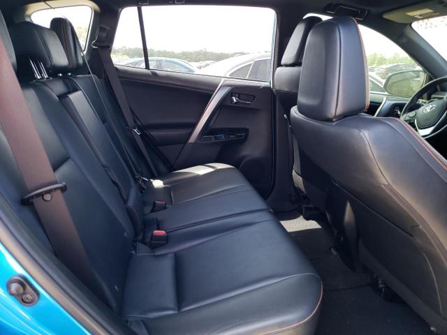 Photo 11 from auction – 2018 TOYOTA RAV4 SE with VIN JTMNFREV8JD116196