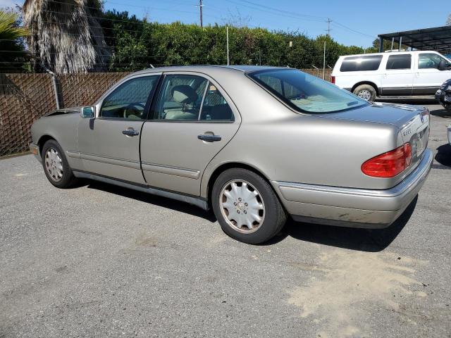 Photo 2 from auction – 1999 MERCEDES-BENZ E 320 with VIN WDBJF65H3XA859929