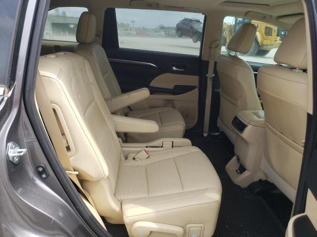 Photo 10 from auction – 2016 TOYOTA HIGHLANDER with VIN 5TDYKRFH3GS180631
