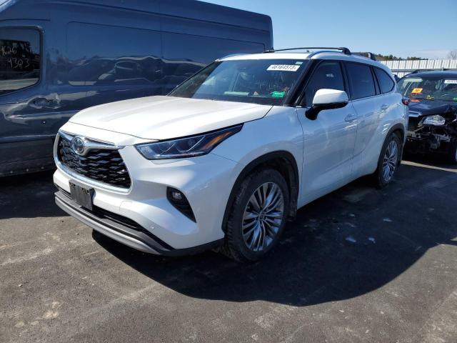 TOYOTA HIGHLANDER 2020 with VIN 5TDFZRBH1LS050625 - Photo from auction