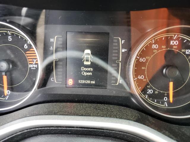 Photo 9 from auction – 2016 JEEP CHEROKEE L with VIN 1C4PJLCBXGW374004
