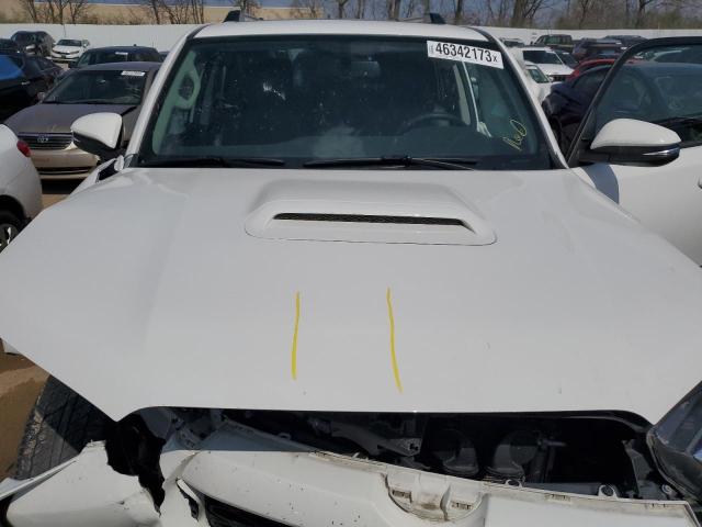 Photo 12 from auction – 2018 TOYOTA 4RUNNER SR with VIN JTEBU5JR9J5504912